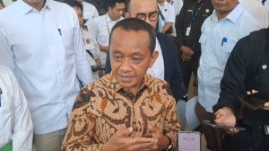 gelar doktor bahlil