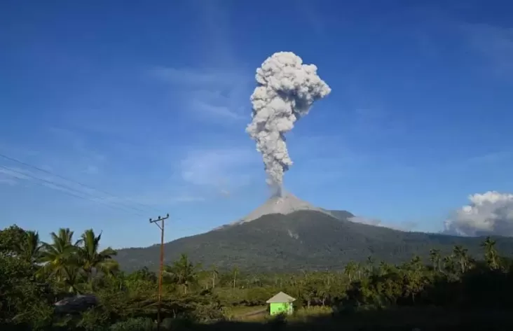 gunung lewotobi laki-laki-1