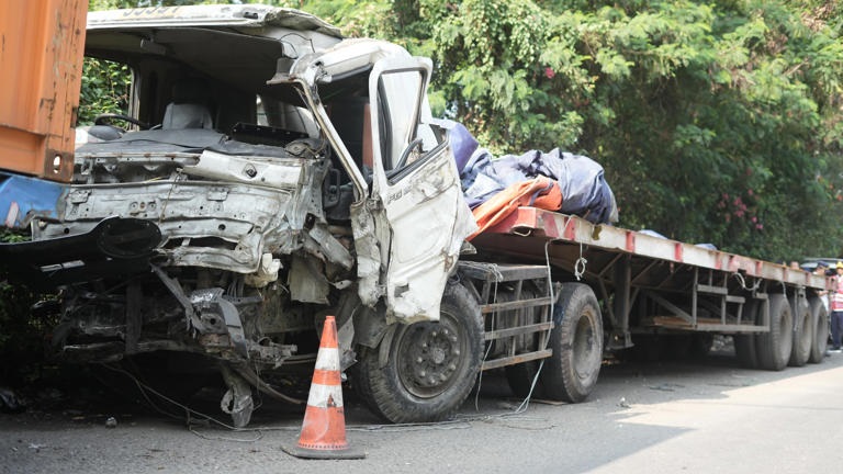 kecelakaan tol cipularang-33