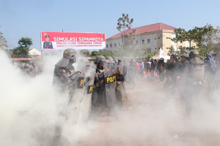 Kapolres Kena Panah saat Ricuh Pilkada Membrano