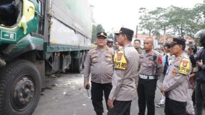 supir truk tangerang