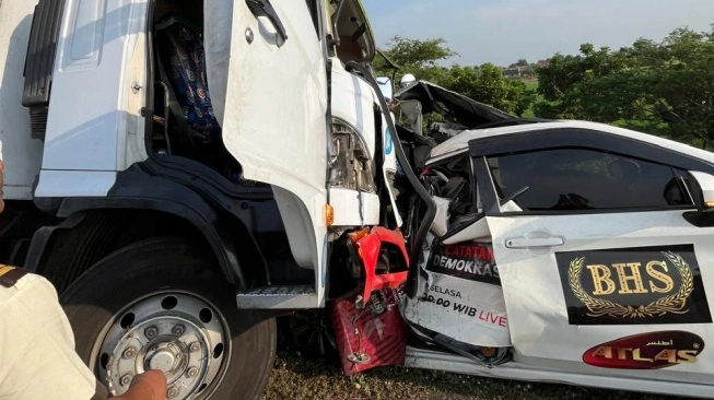 Mobil TV Nasional Alami Kecelakaan Parah di Tol Pemalang