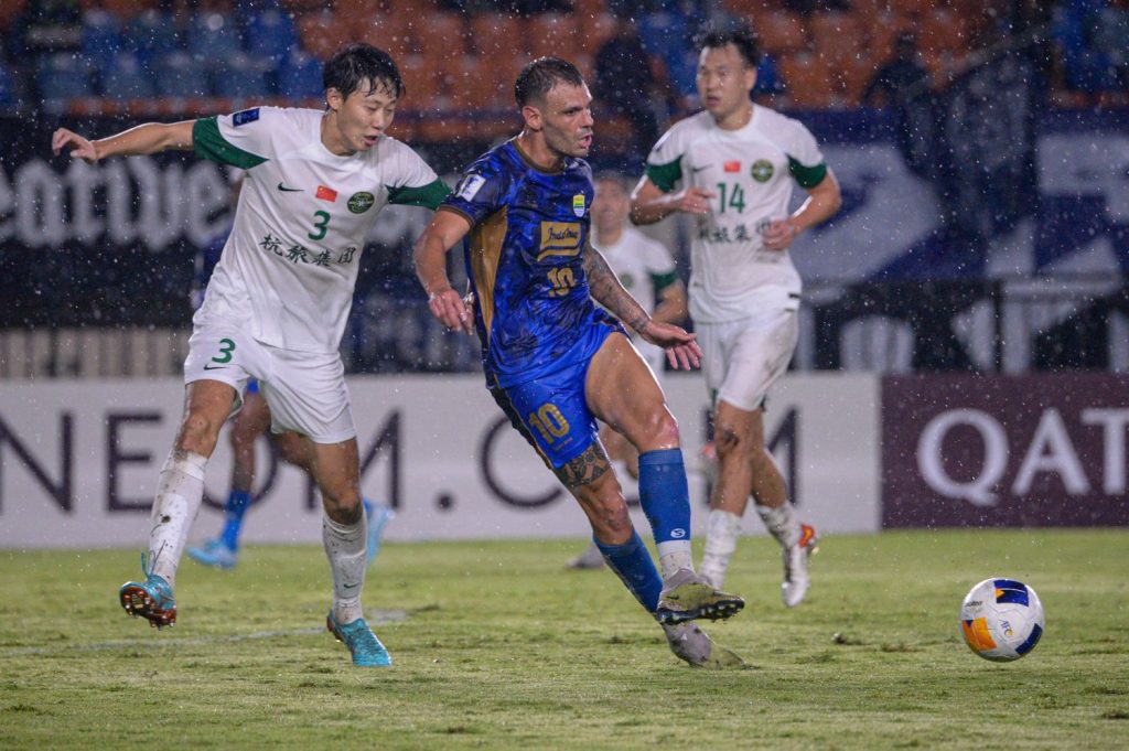 Tyronne del Pino Persib