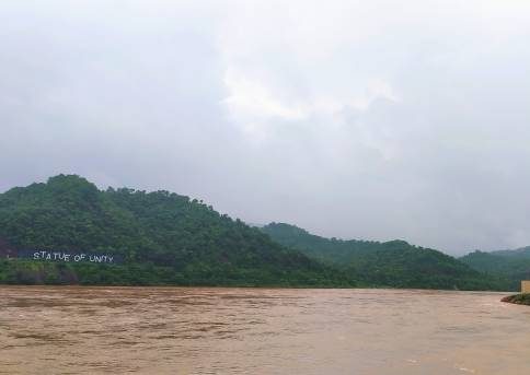 Bendungan Cipanas Sumedang