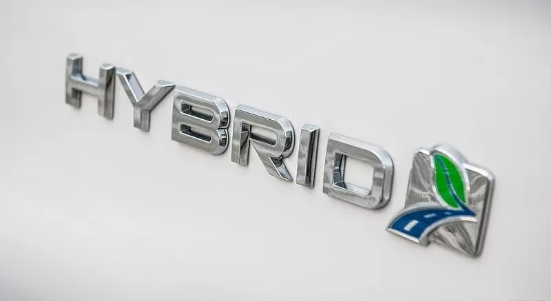 INSENTIF MOBIL HYBRID