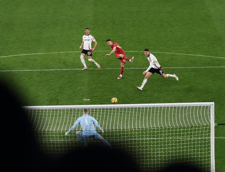 Liverpool Ditahan Fulham 2-2