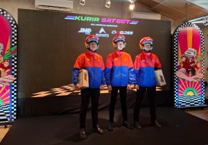 JNE Luncurkan Jaket dan Helm Kolaborasi bersama EIGER Tropical Adventure dan Cargloss Helmets