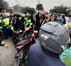 Buntut Penarikan Penumpang Ojol di Stadiun Cimekar