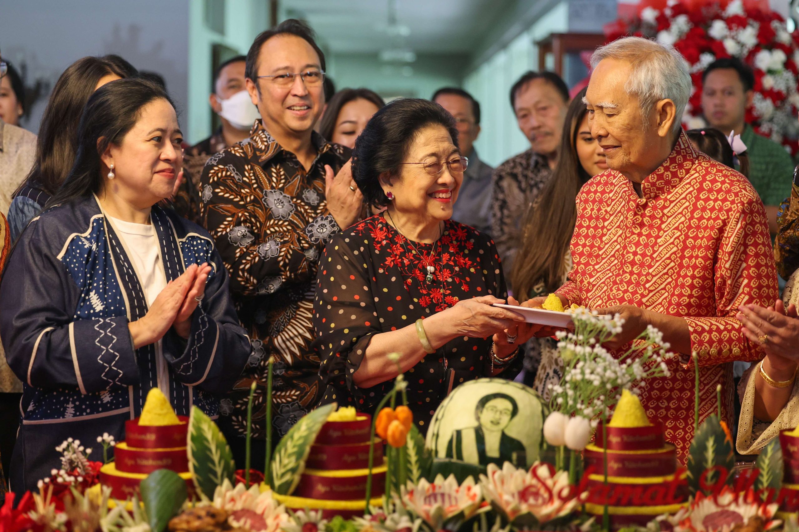 Presiden Kirimkan Karangan Bunga Ulang Tahun pada Megawati