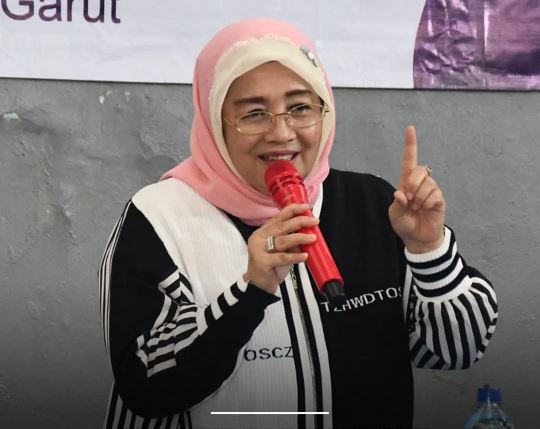 Anggota DPRD Jabar Euis Ida Wartiah Kunjungi DPRD Jawa Tengah