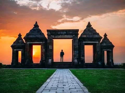 Wisata Candi Prambanan