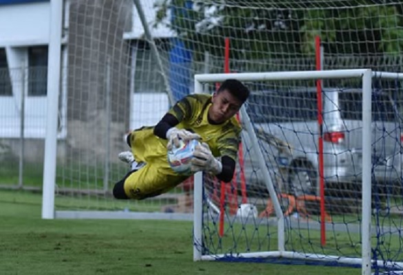 Kiper muda Persib Fitrah Maulana