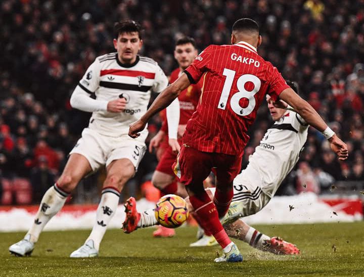 Manchester United Tahan Imbang Liverpool di Anfield 2-2