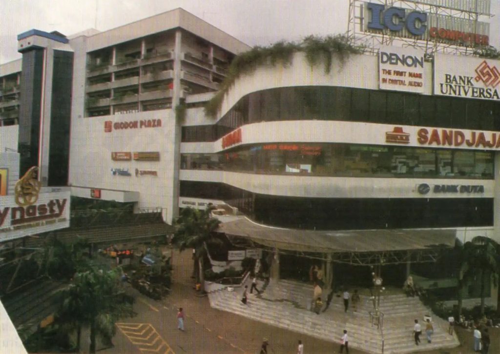 kebakaran glodok plaza-2