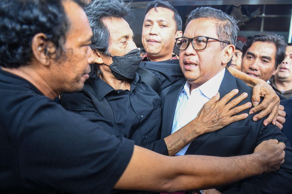 sidang praperadilan hasto ditunda