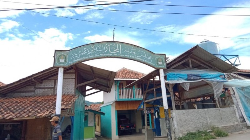 Kampung Adat Mahmud