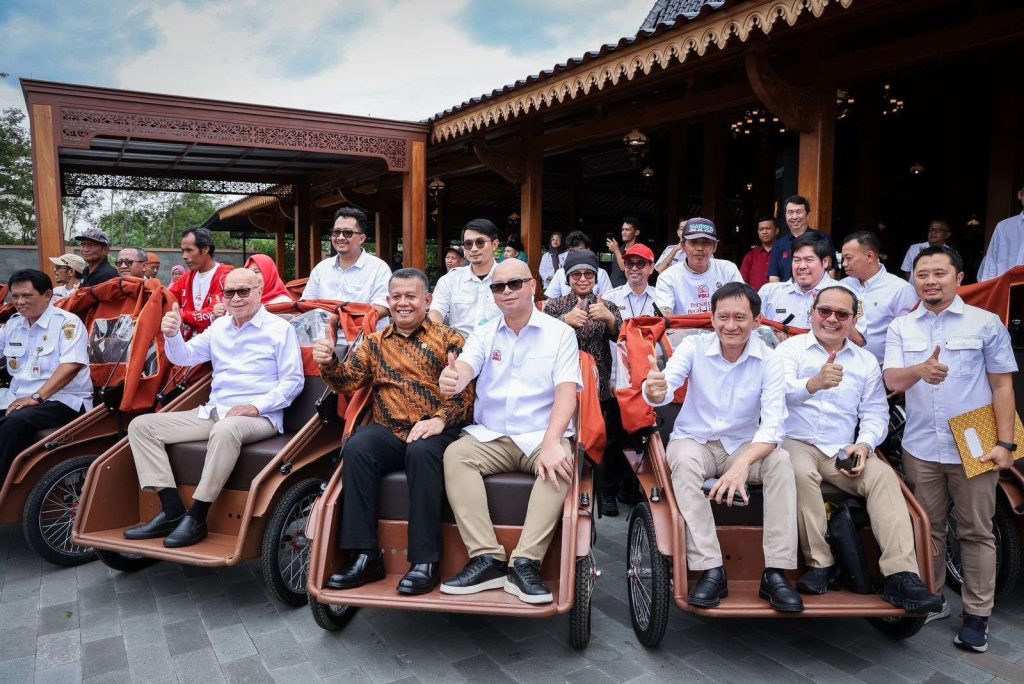 Keterlibatan UMKM dalam Produksi Becak Listrik Diperkuat