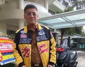 Wagub Erwan Pilih Naik Motor ke Gedung Sate