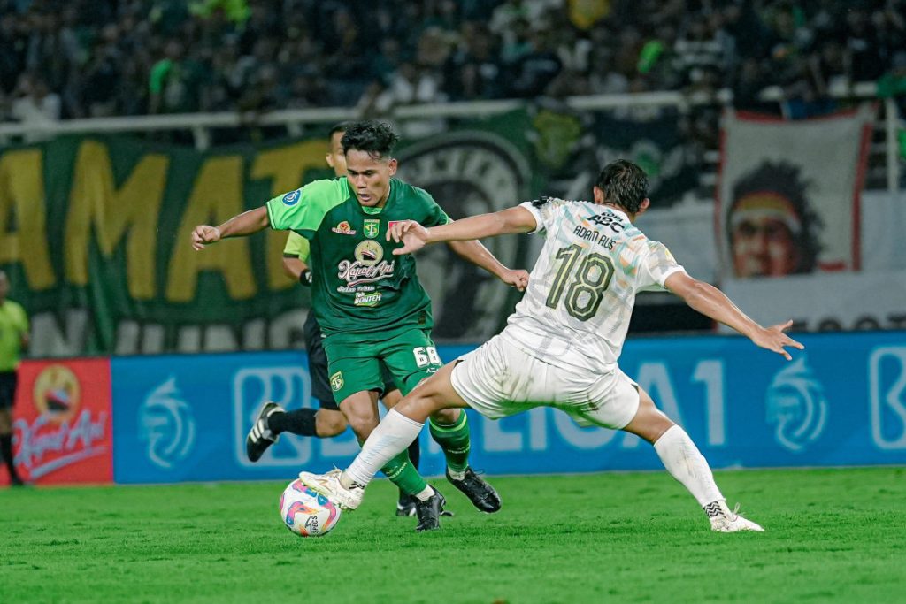 Ruang Ganti Persib Memanas Usai Dipermalukan Persebaya