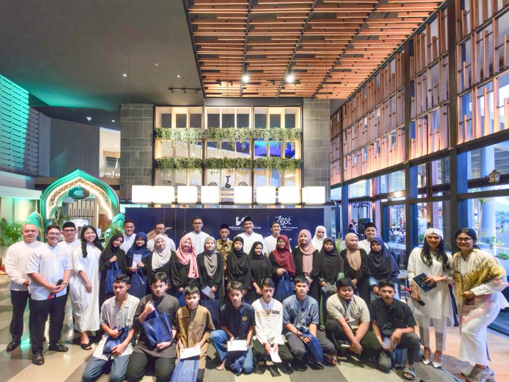 Ramadan Berbagi Kebersamaan dalam Kebaikan bersama Swiss-Belresort Dago Heritage Bandung