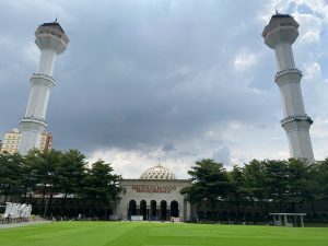 Pemdaprov Jabar Komitmen Rawat Masjid Raya