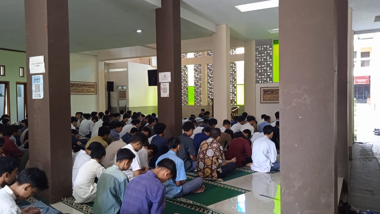 SMAN 1 Bandung Gelar Doa Bersama Terkait Gugatan Lahan oleh PLK