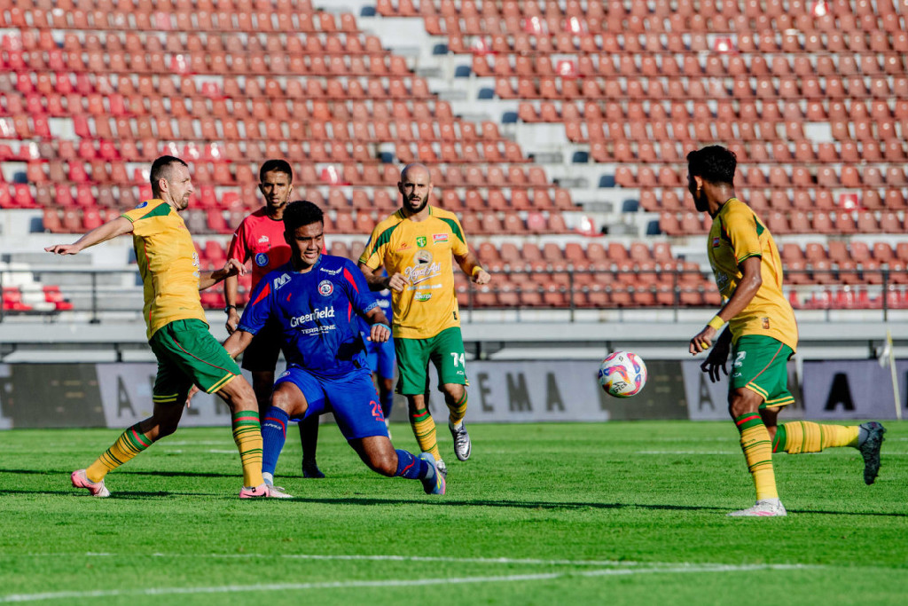 Persebaya Gagal Naik ke Posisi Kedua Klasemen Liga 1, Paul Munster Beri Komentar