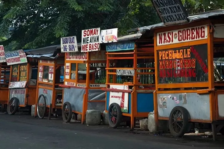 Ketua Umum Asosiasi PKL: Ekonomi Lesu dan Perketat Ikat Pinggang Penyebab Utama Mudik Lebaran 2025 Turun 24 Persen