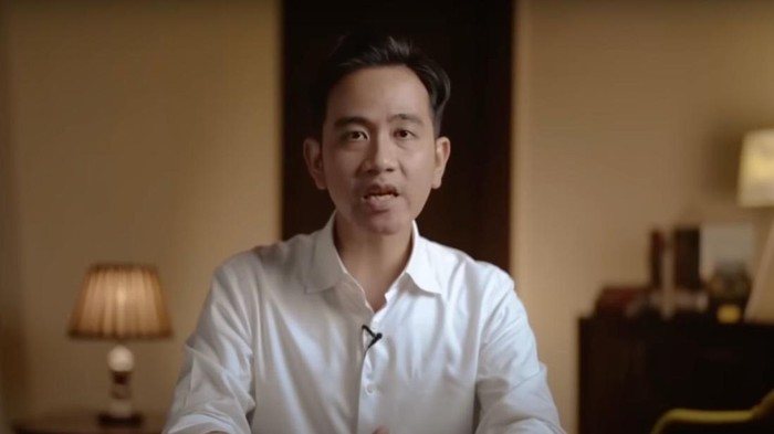 gibran mundur (2)