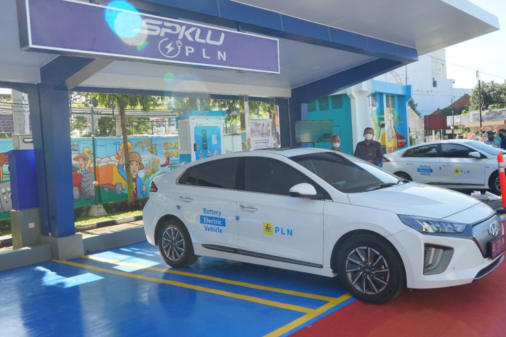 mobil listrik mudik