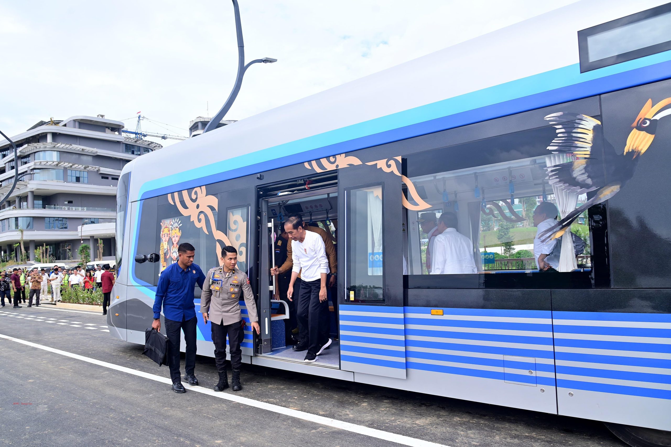 Kereta Tanpa Rel