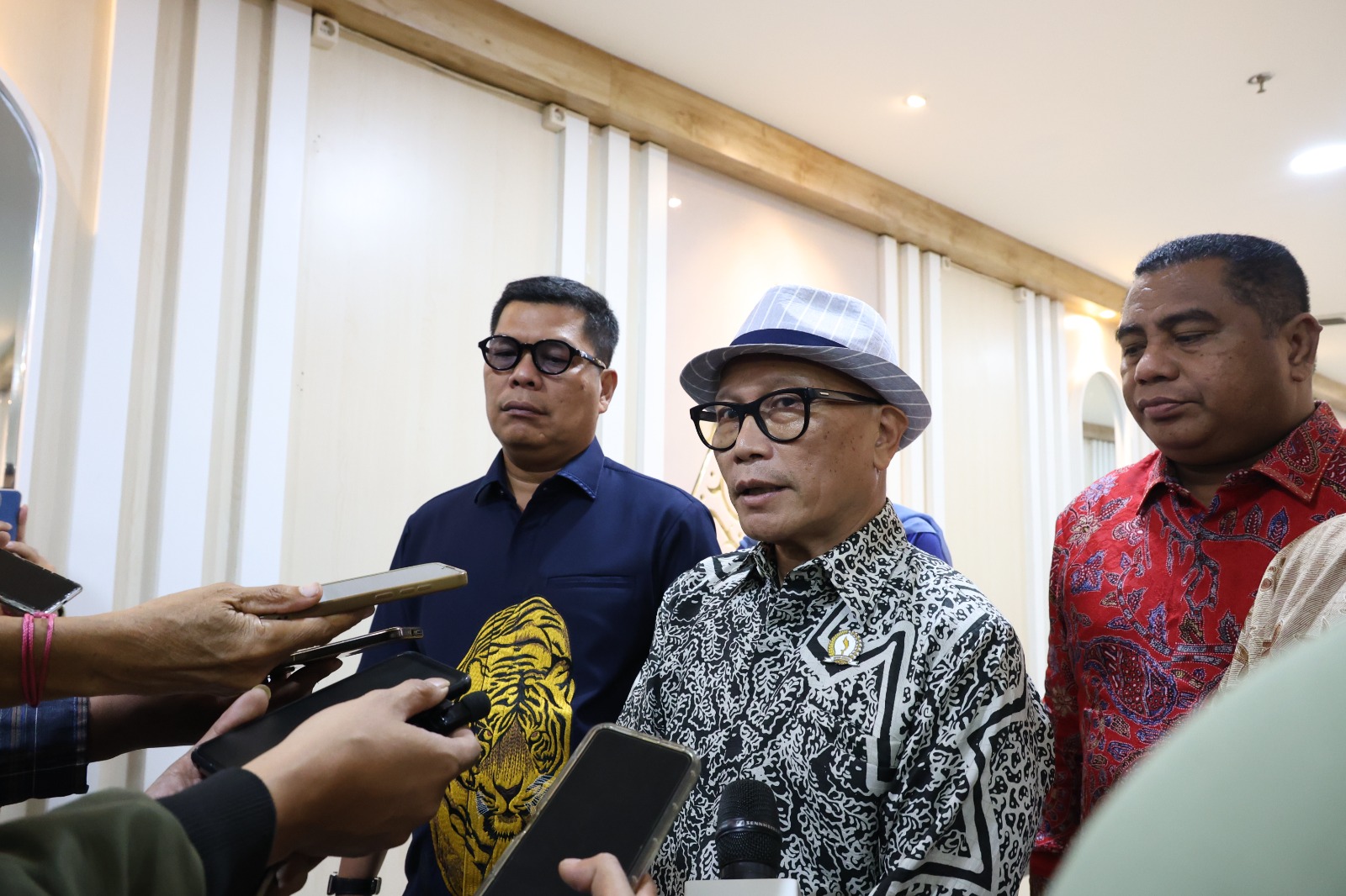 walk out PDIP