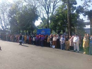 Pemkot Bandung Gelar Upacara Hari Pendidikan Nasional di Kantor Disdik Kota Bandung