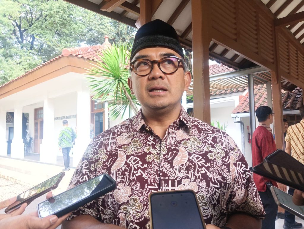 Jelang 100 Hari Kerja, Wali Kota Bandung Fokuskan Tangani Sampah dan PHK