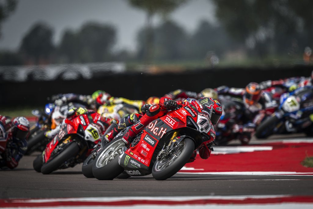 Superpole WorldSSP300 Ceko