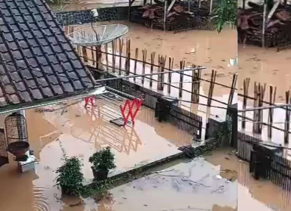 Banjir-Longsor Akibatkan Jalan dan Listrik di Tasikmalaya Terputus