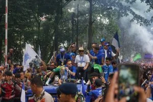 Pecah, Ribuan Bobotoh Ramaikan Perayaan Gelar Juara Persib 