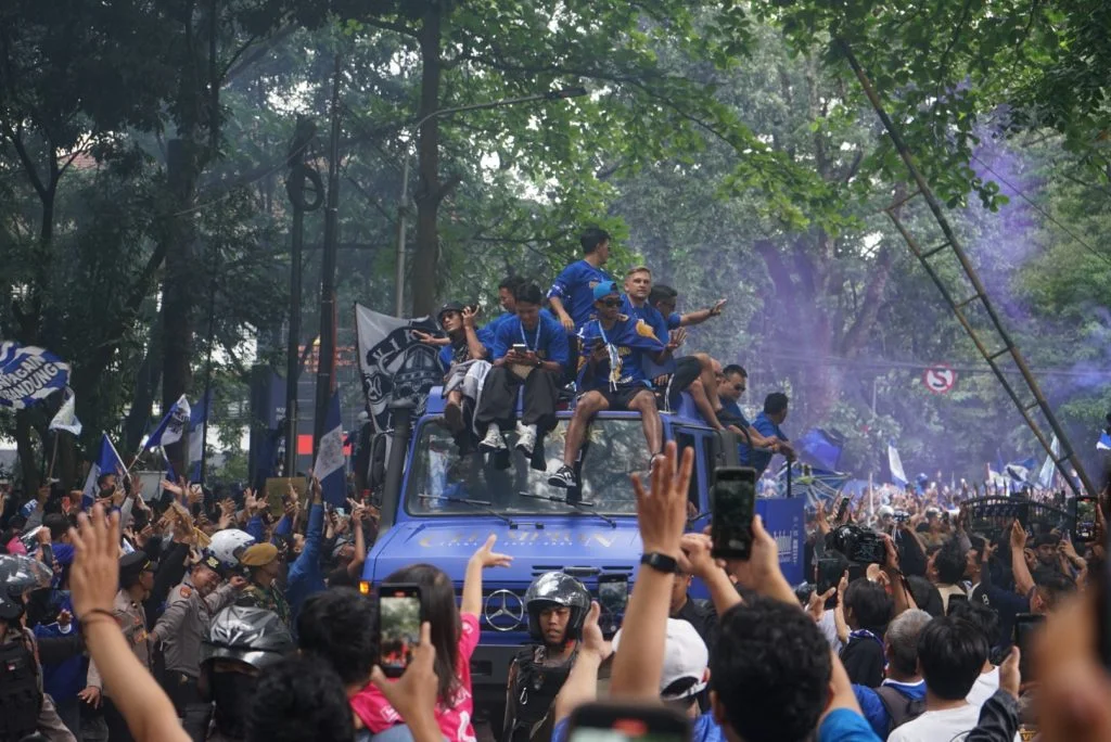 Persib Menuju IPO, Ini Dia Sosok Yang Berani Menggelontorkan Dana Rp. 100 Miliar