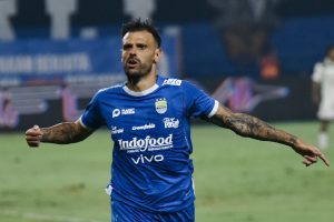 Gelar Juara Persib Bisa Ditentukan di Pertandingan Persik Versus Persebaya
