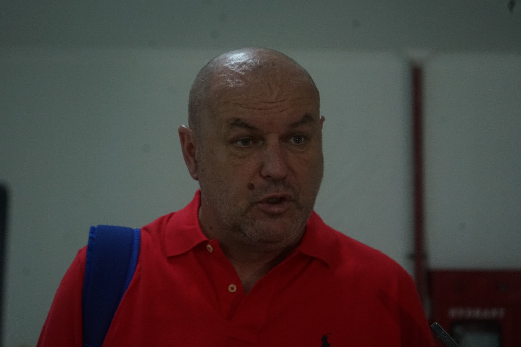 Bojan Hodak Tak Ingin Terpengruh Dengan Gelar Juara, Persib Bidik Kemenangan di Laga Kontra Barito Putera
