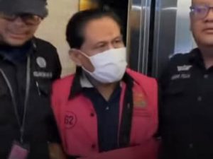 Mantan PN Surabaya