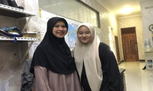Kisah Dinari: UMKM Pangan yang Tangguh Lewat Strategi Komunikasi
dan Inovasi Produk