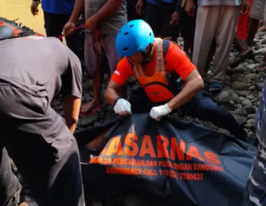 Tim SAR Gabungan Evakuasi 1 Orang Tenggelam di Sungai Cimanis Kabupaten Cirebon