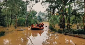 1.011 Rumah di Kabupaten Tasikmalaya Terendam Banjir, 243 Warga dievakuasi Tim SAR Gabungan