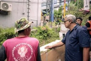 bantaran sungai kota bandung