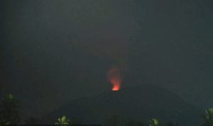 Gunung Ibu di Malut Kembali Erupsi, Masyarakat Dilarang Aktivitas Radius 2 Km