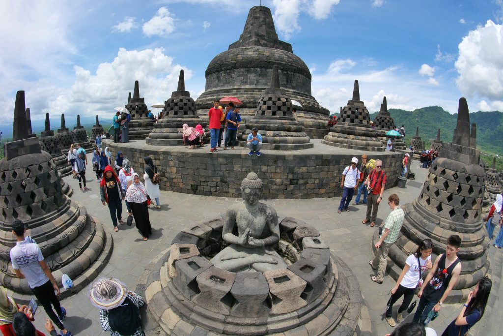 eskalator borobudur