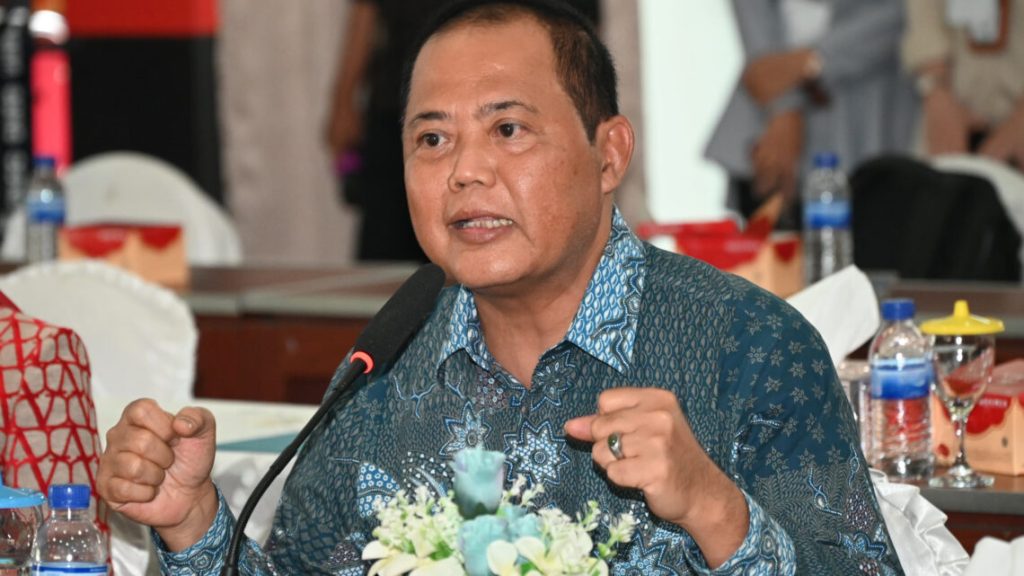 gaji guru indonesia