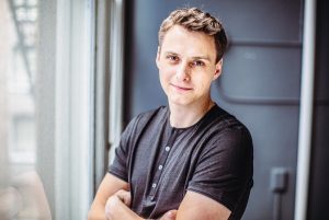 komdigi bekukan izin worldcoin dan worldID-2