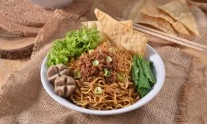 Strategi Promosi UMKM: Mie Ayam Bakso Kabita Memaksimalkan WhatsApp, Instagram dan Flyer Sederhana